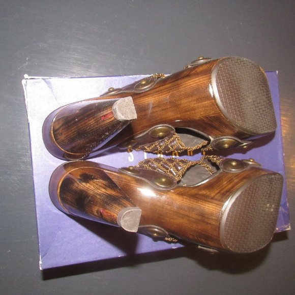 STUART WEITZMAN-Dark Brown Woven Heeled Slides ~ Size 9 - Picture 11 of 16